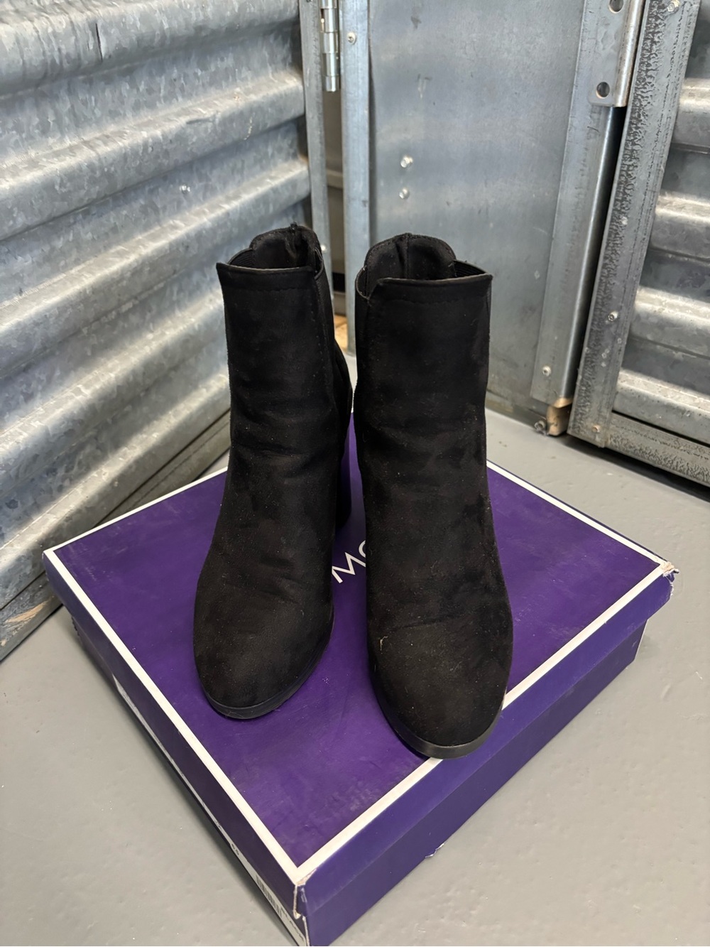 USED- BAMBOO Black Women's Ankle Boots - Classic Suede Style